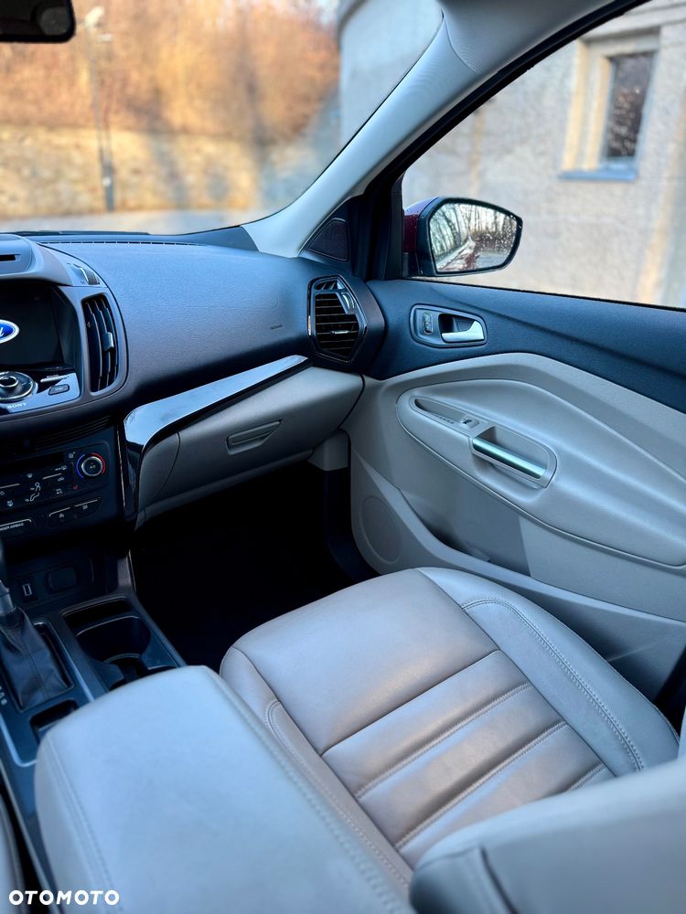 Ford Escape 2.0 EcoBoost AWD Titanium - 8