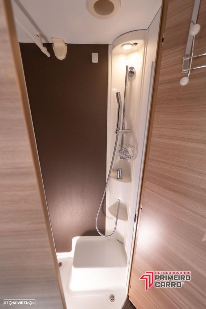 Adria Matrix 670 SBC 50 anos 5 lugares - 4