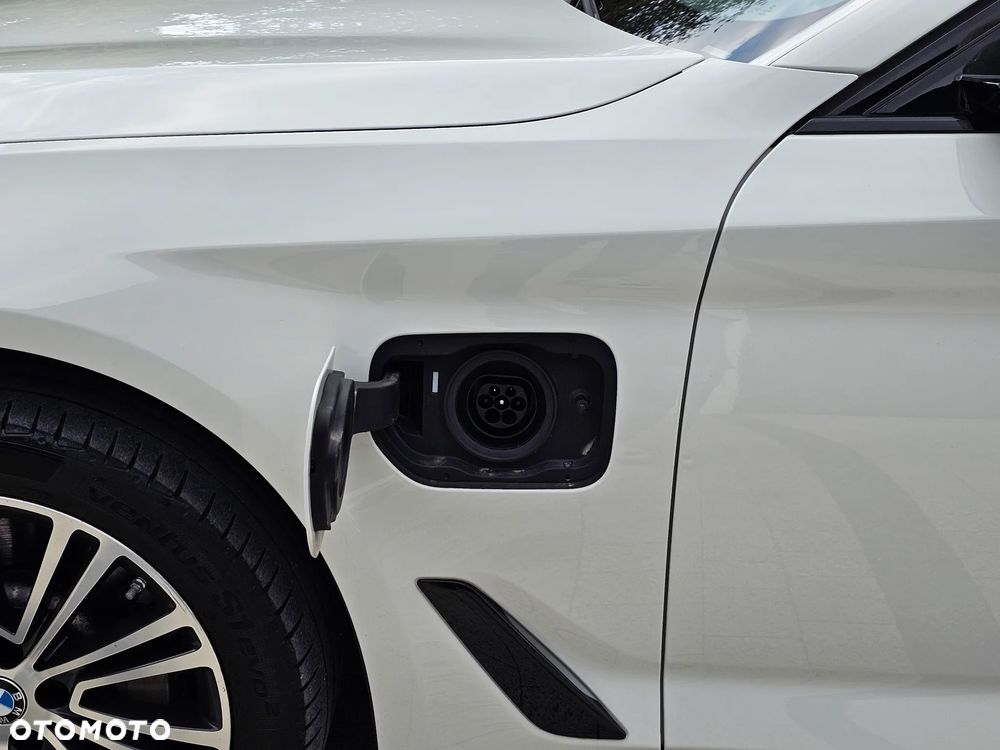 BMW Seria 5 530e iPerformance M Sport sport - 10