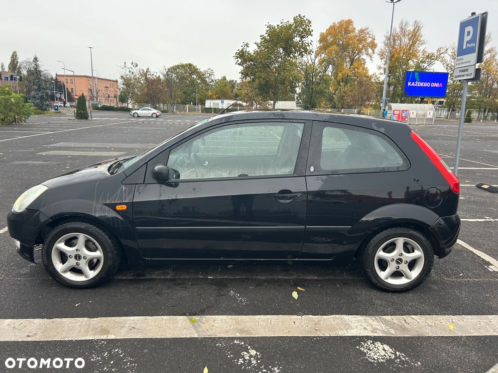 Ford Fiesta 2004 photo 4