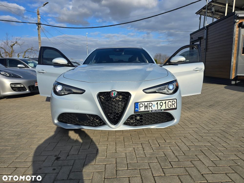 Alfa Romeo Giulia - 21