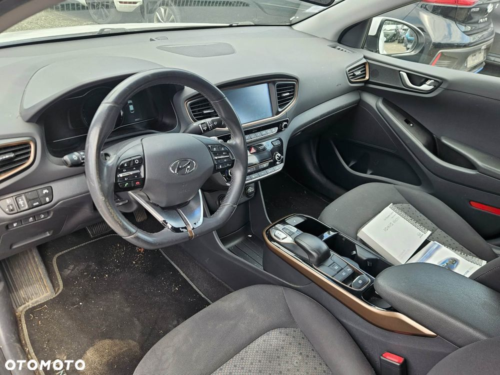 Hyundai IONIQ Premium - 5