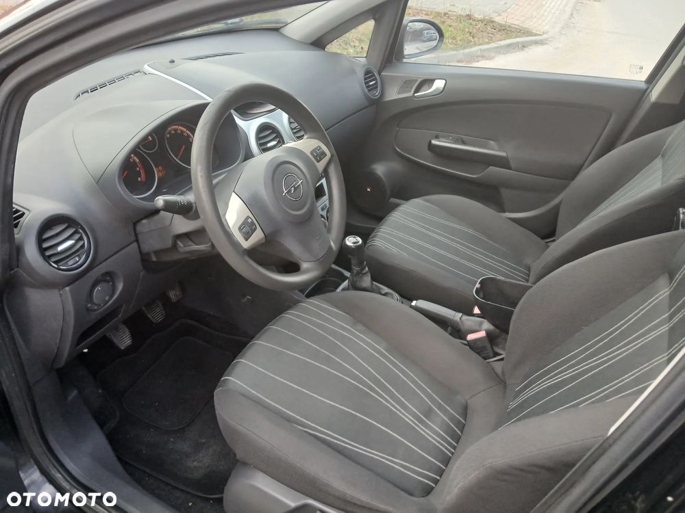 Opel Corsa - 11