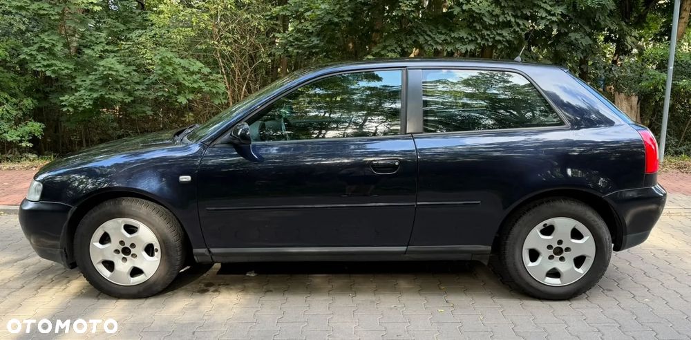 Audi A3 3-drzwiowe 1.6 Ambition - 18