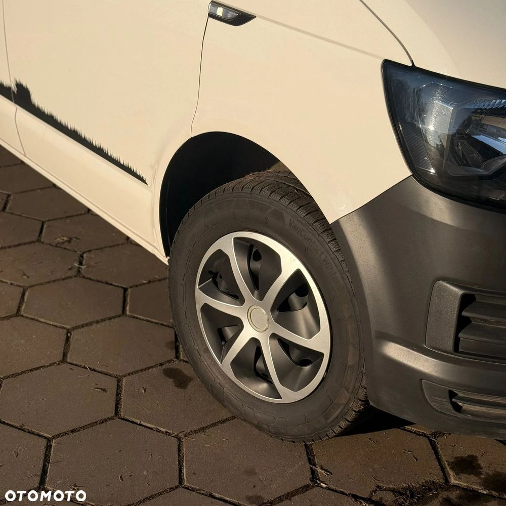 Volkswagen Multivan - 8