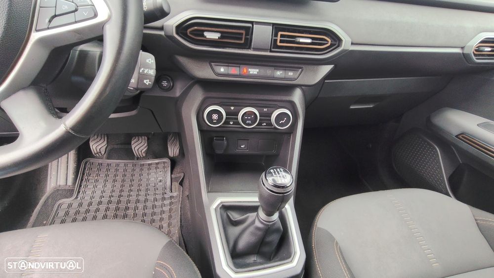 Dacia Jogger 1.0 TCe Comfort 7L - 15