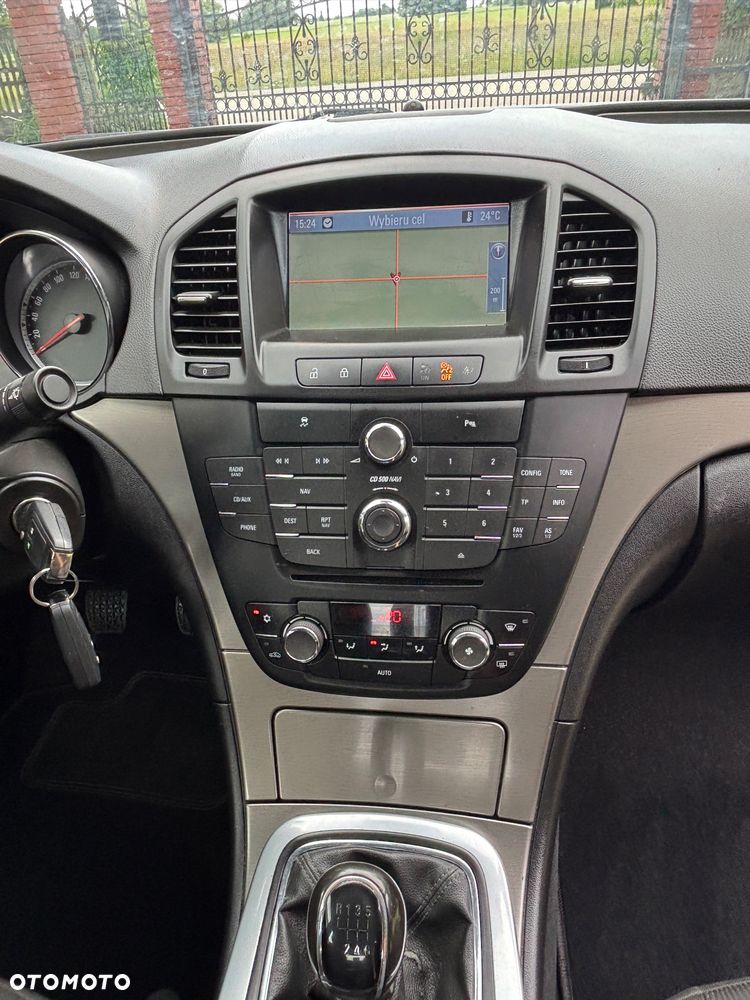 Opel Insignia - 32