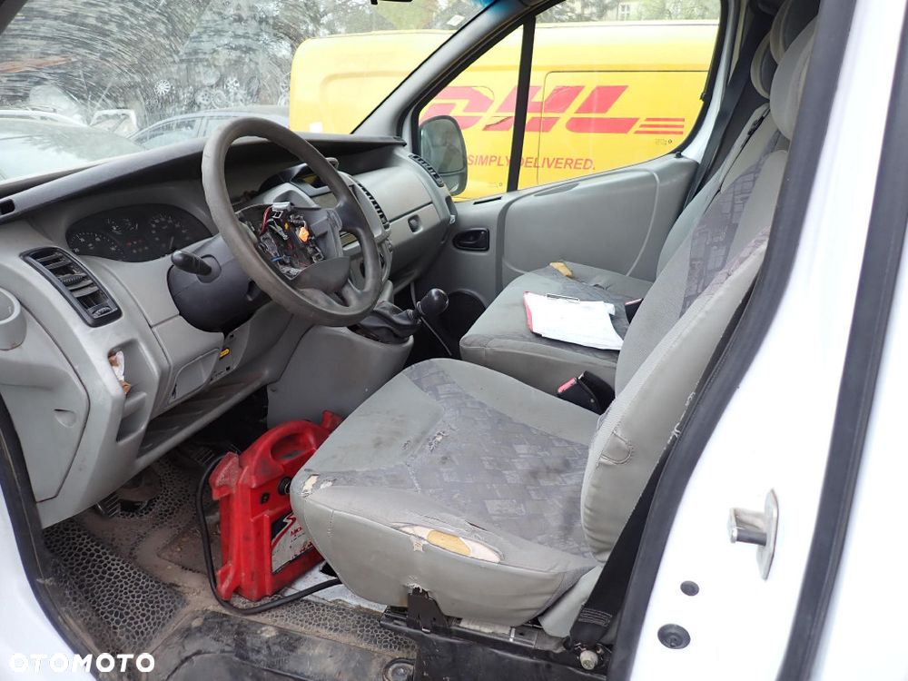 CZĘŚCI - Opel Vivaro A I 1,9 CDTI 80KM F9Q762 VAN 5B M77 2004r. INDEX - 9985 - 6