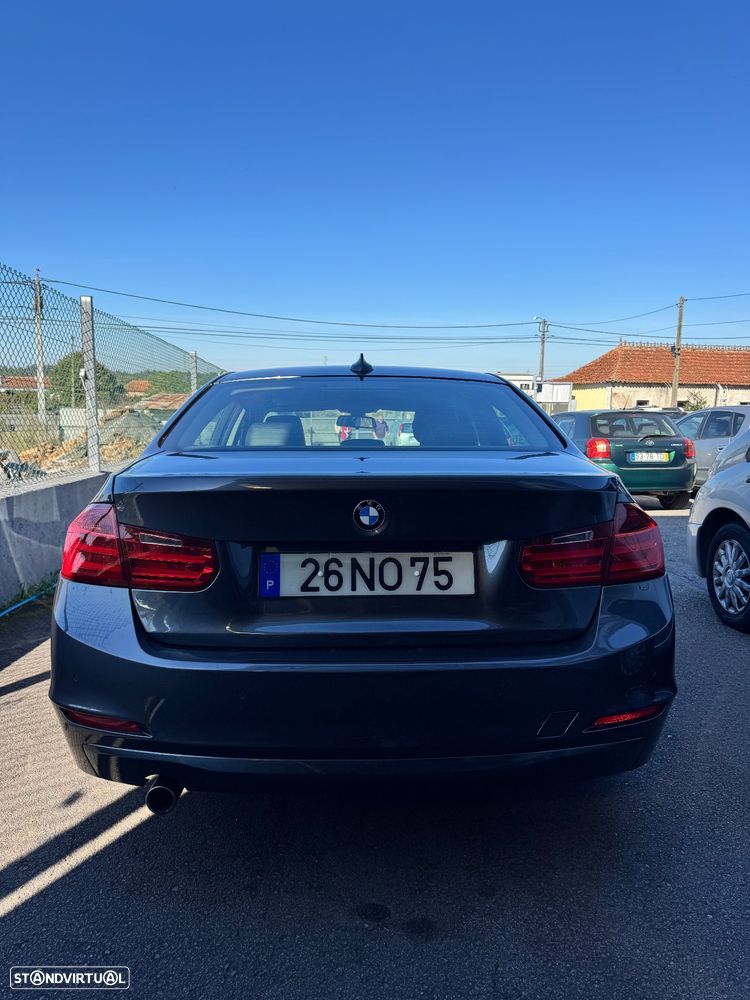 BMW 318 d Navigation Auto - 5