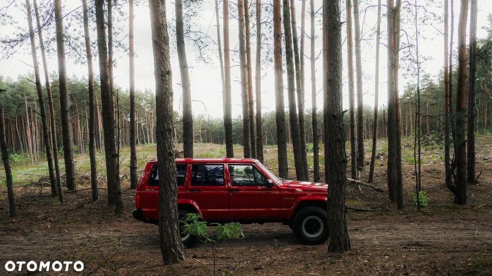 Jeep Cherokee 4.0 Limited - 16