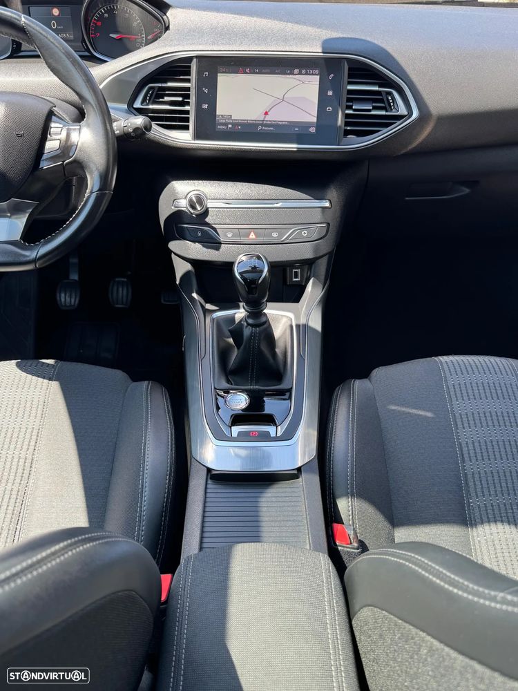 Peugeot 308 PureTech 130 GPF Stop & Start Allure Pack - 7