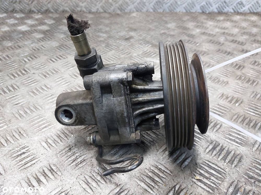 POMPA WSPOMAGANIA AUDI A4 B5 1.6 8V 8D0145155L ID: 238356 - 1