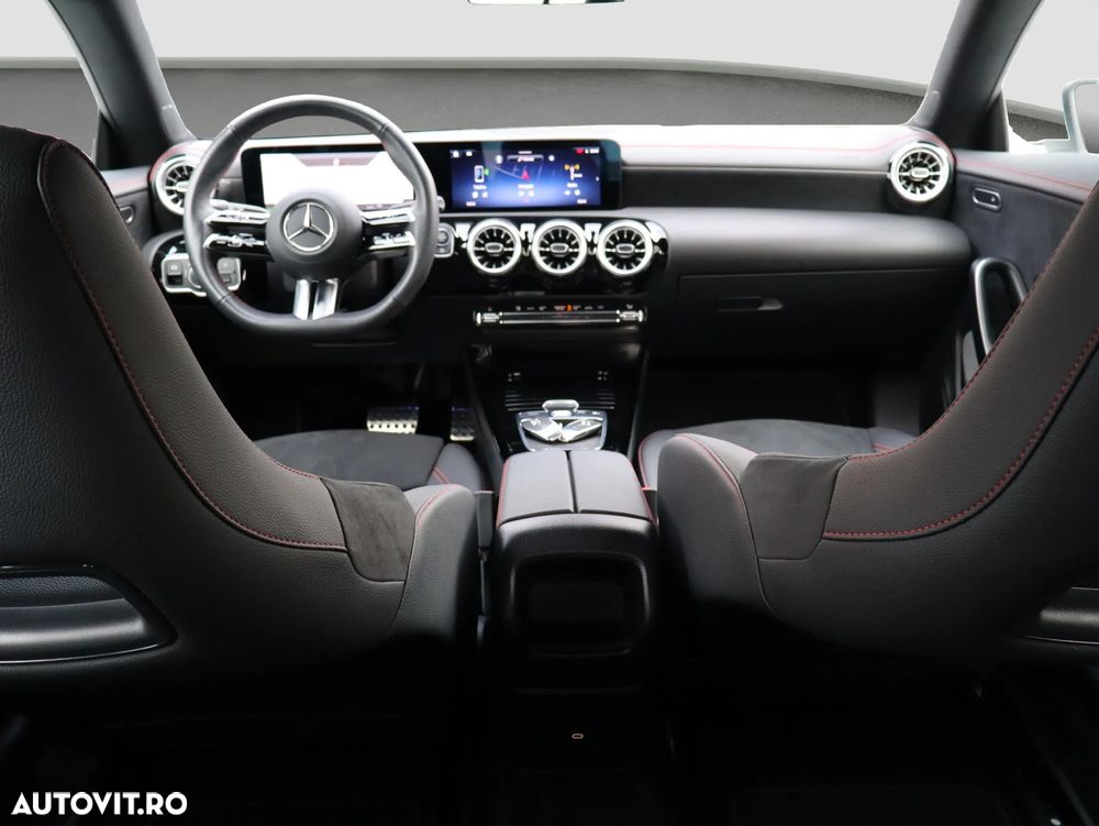 Mercedes-Benz CLA 180 Shooting Brake 7G-DCT AMG Line - 16