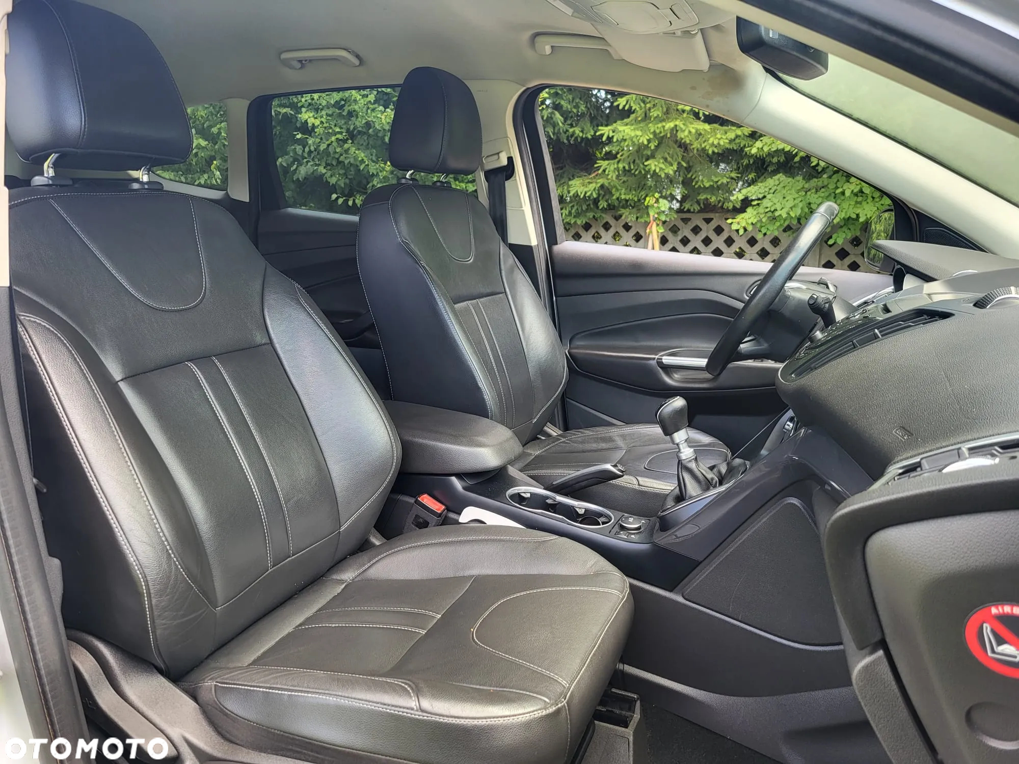 Ford Kuga 2.0 TDCi 2x4 Titanium - 9