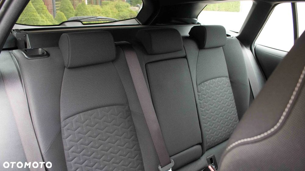 Toyota Corolla 1.8 Hybrid Selection - 29