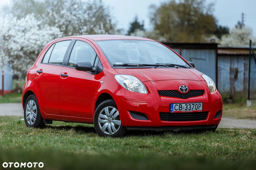Toyota Yaris 1.0 Entry EU5 - 2