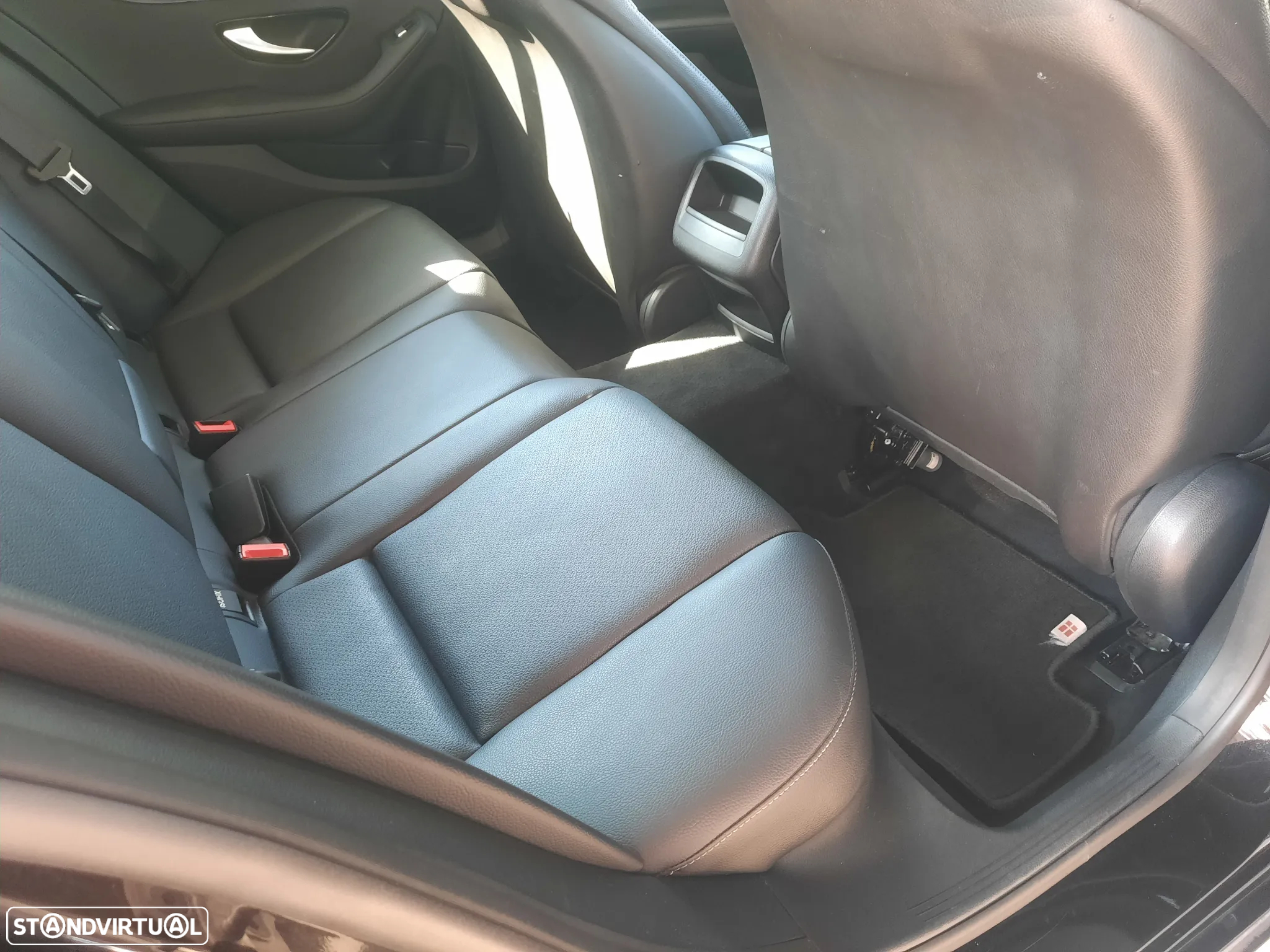 Mercedes-Benz C 200 BlueTEC Avantgarde - 23