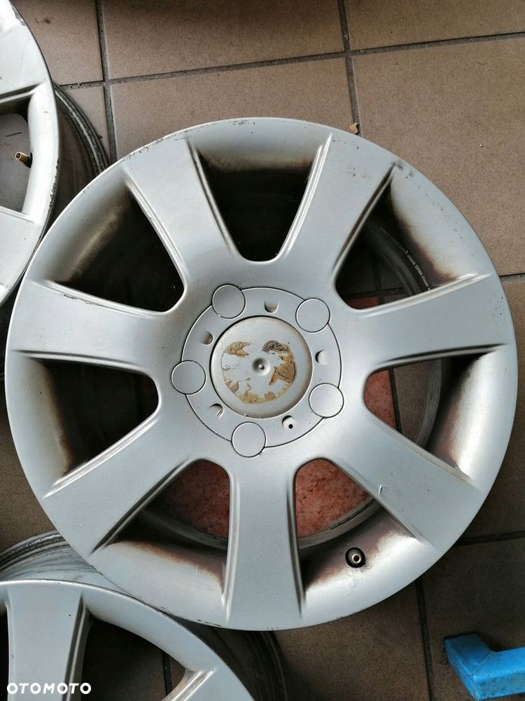 Felgi aluminiowe Seat 16 5P0801025B 5x100 ET50 6,5J - 4