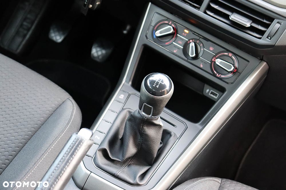 Volkswagen Polo 1.6 TDI SCR Comfortline - 21
