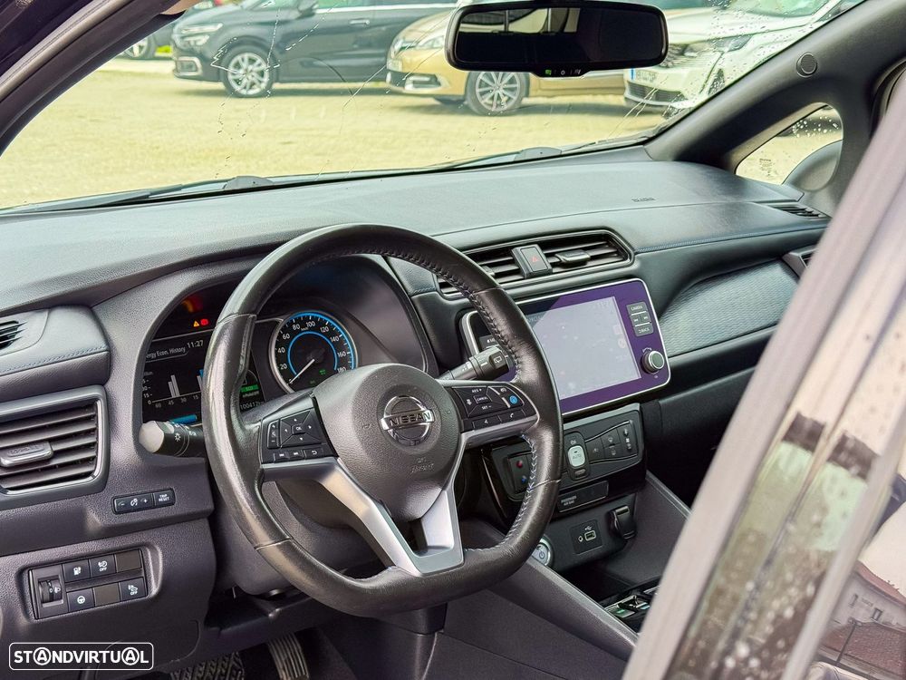 Nissan Leaf N-Connecta - 10