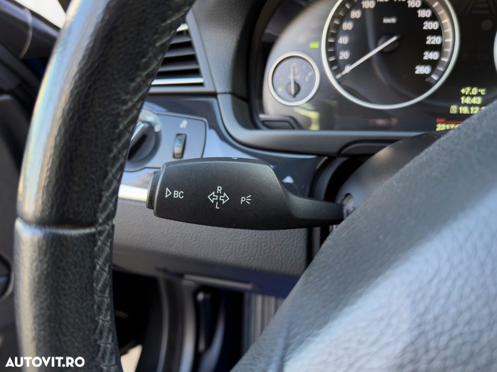 BMW Seria 5 525d Aut. - 13