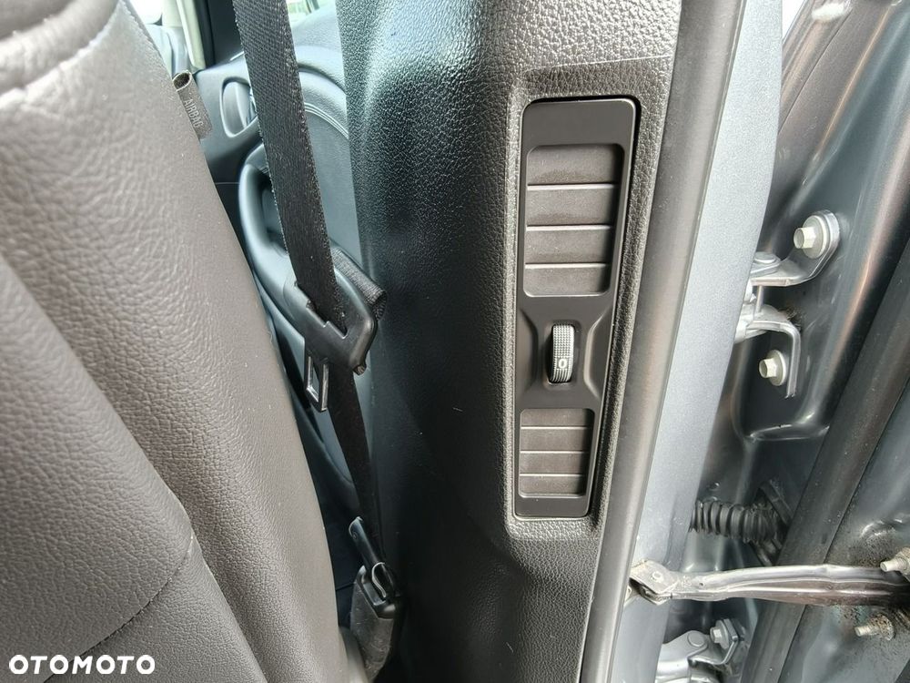 Opel Zafira - 17
