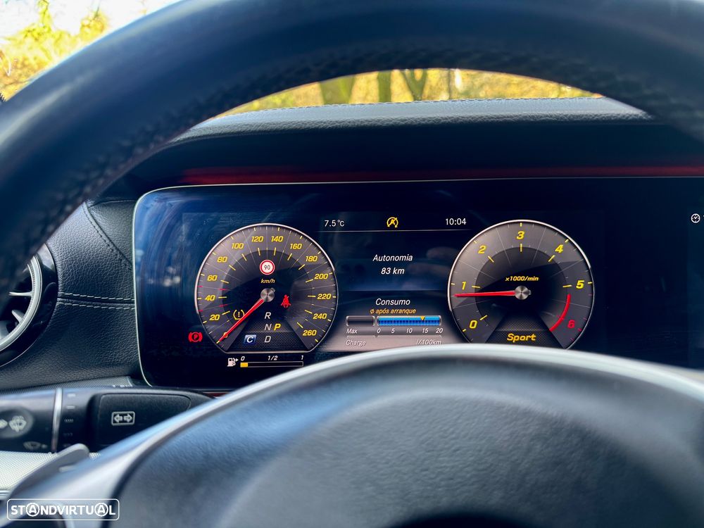 Mercedes-Benz E 220 d AMG Line - 13