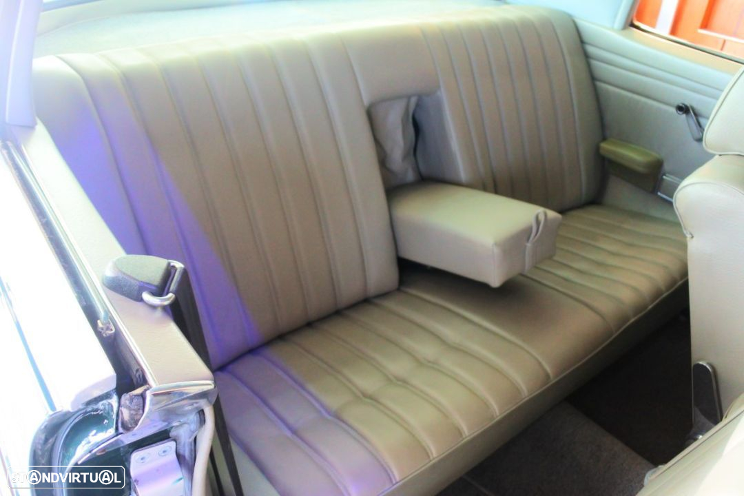 Mercedes-Benz 250 - 33