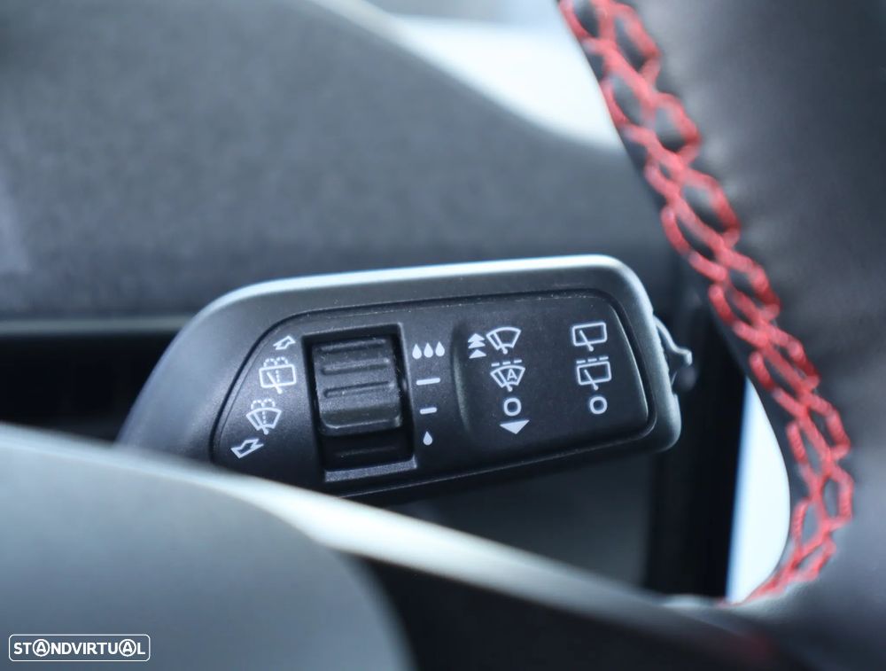 Ford Mustang Mach-E AWD PREMIUM - 36