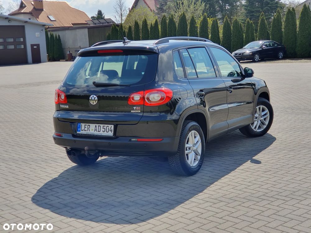 Volkswagen Tiguan - 16