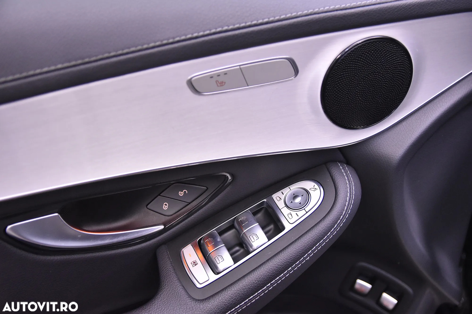 Mercedes-Benz GLC 300 e 4MATIC - 15