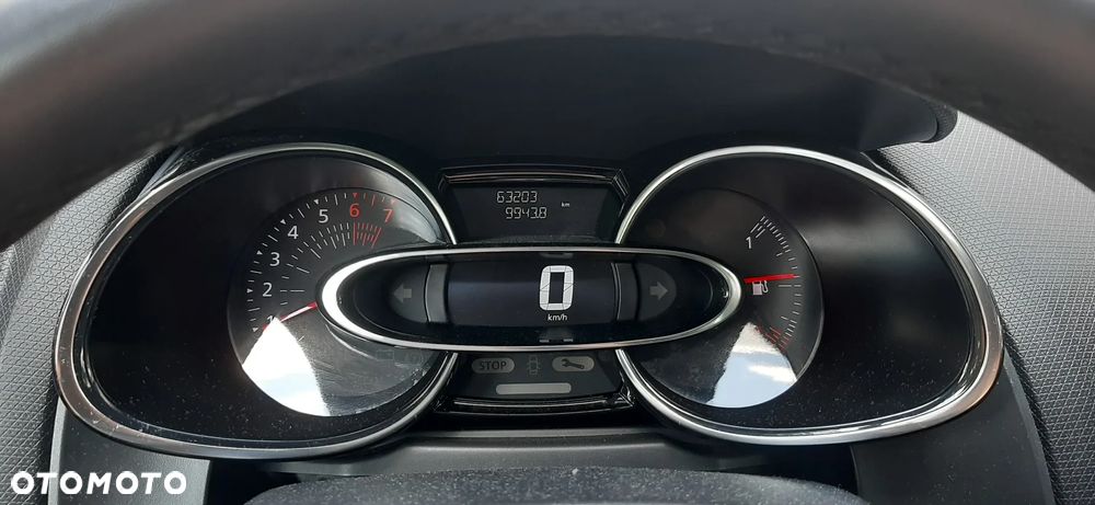 Renault Clio - 7