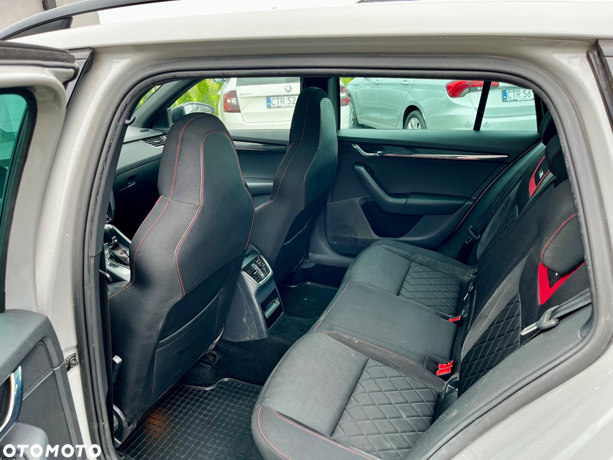 Skoda Octavia 2.0 TDI RS Challenge DSG - 12