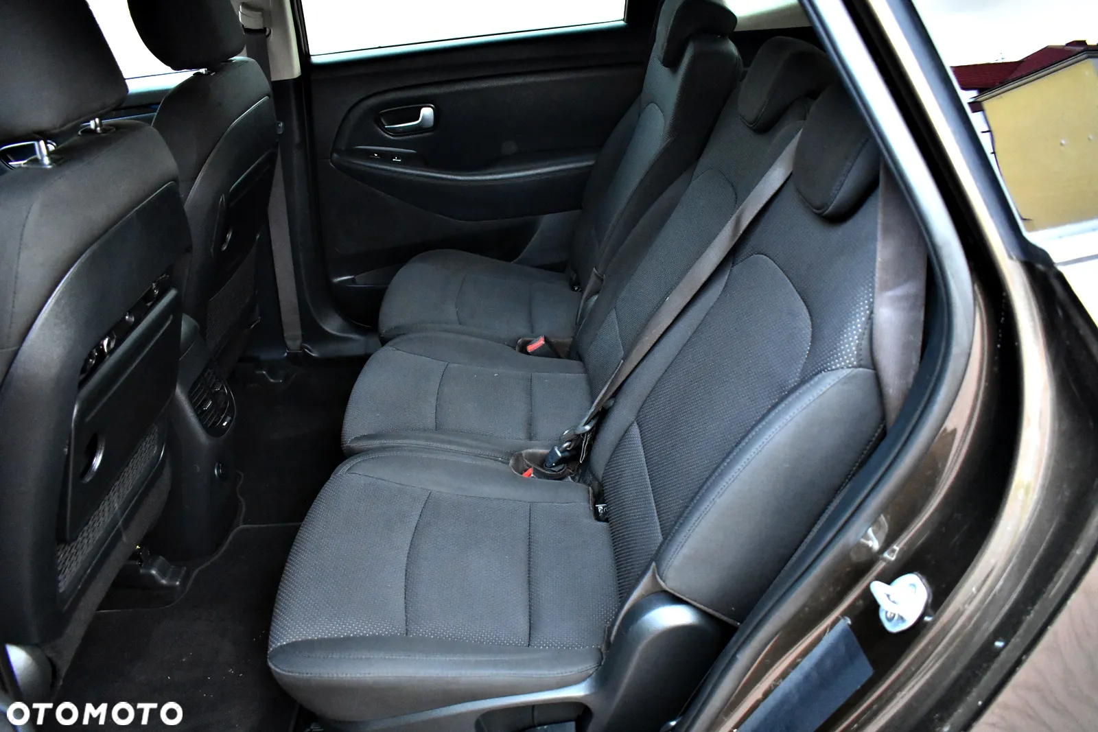 Kia Carens 1.7 CRDi Business Line - 16