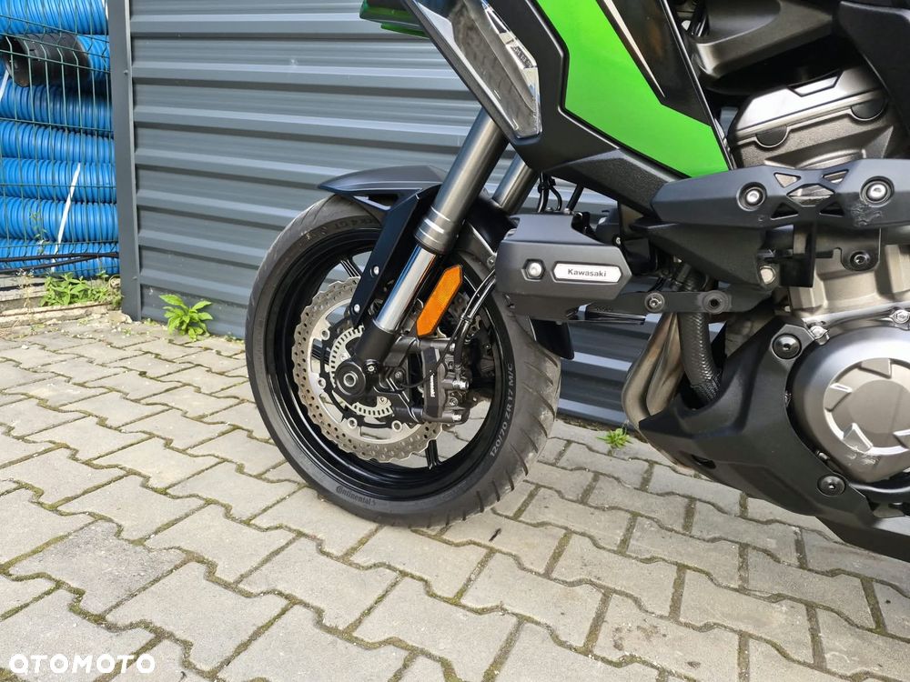 Kawasaki Versys 1000 - 25