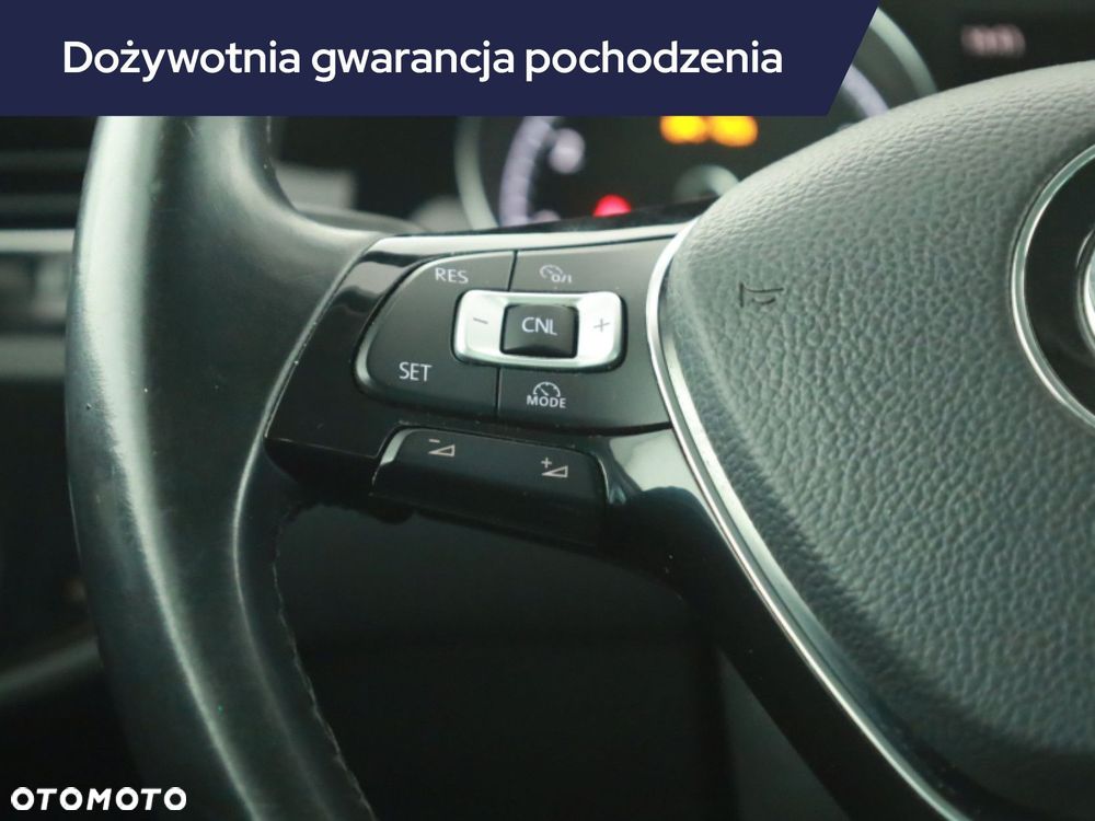 Volkswagen Golf - 17