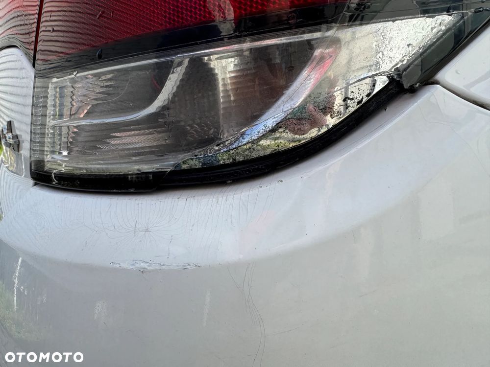 Citroën C4 1.6 BlueHDi Shine S&S - 13