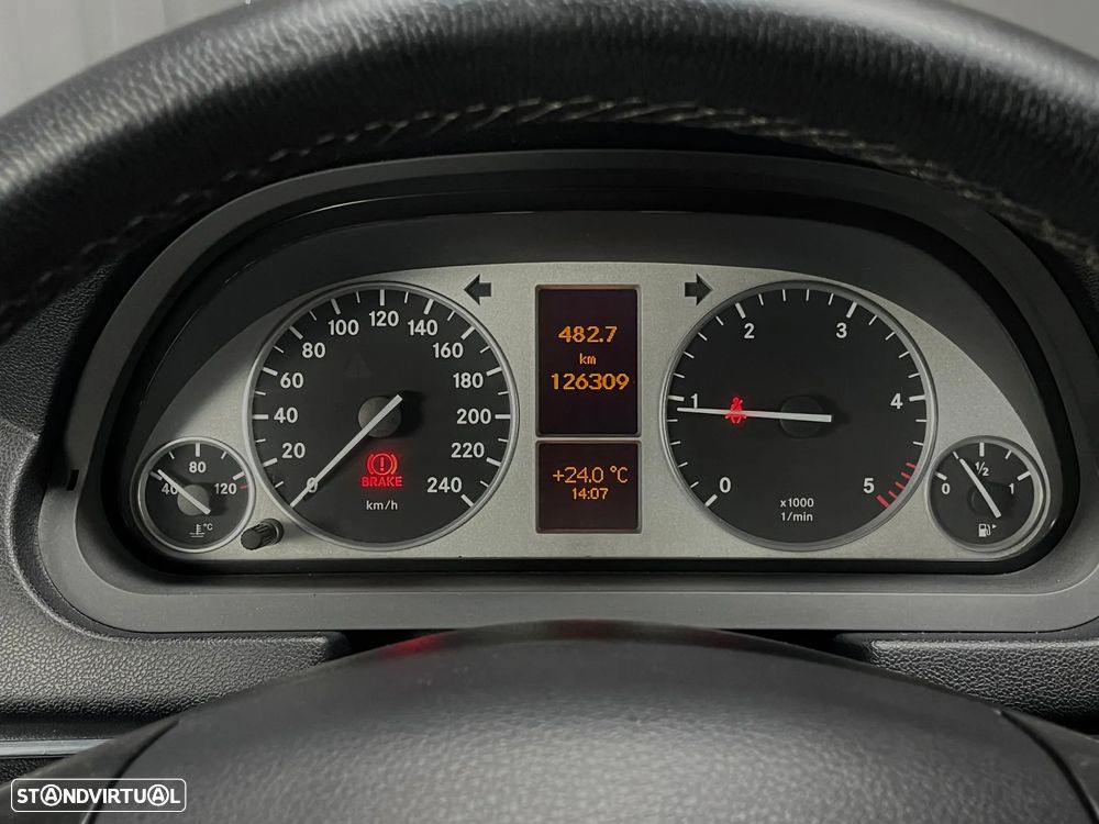 Mercedes-Benz B 180 - 10