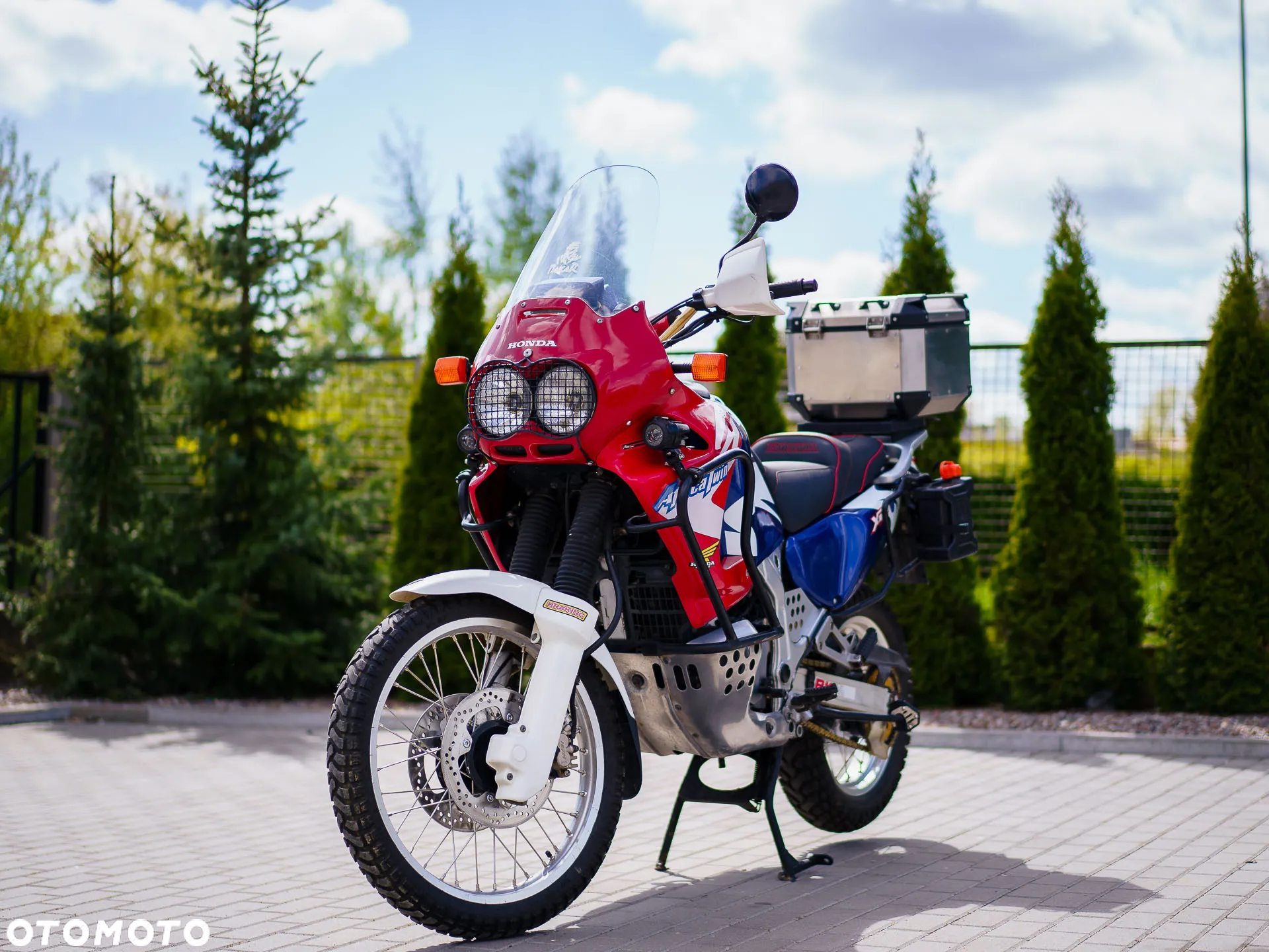 Honda XRV