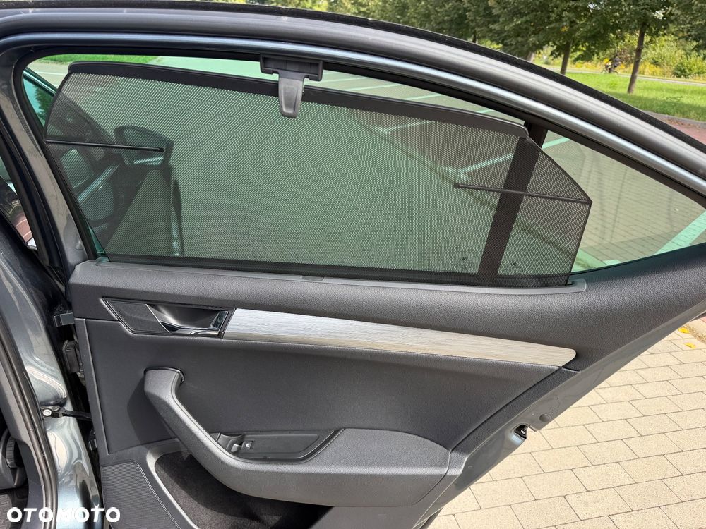 Skoda Superb 2.0 TSI DSG Style - 19