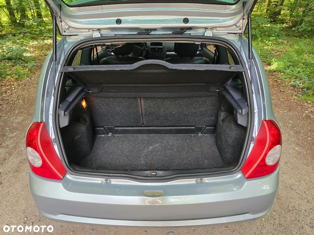 Renault Clio - 12