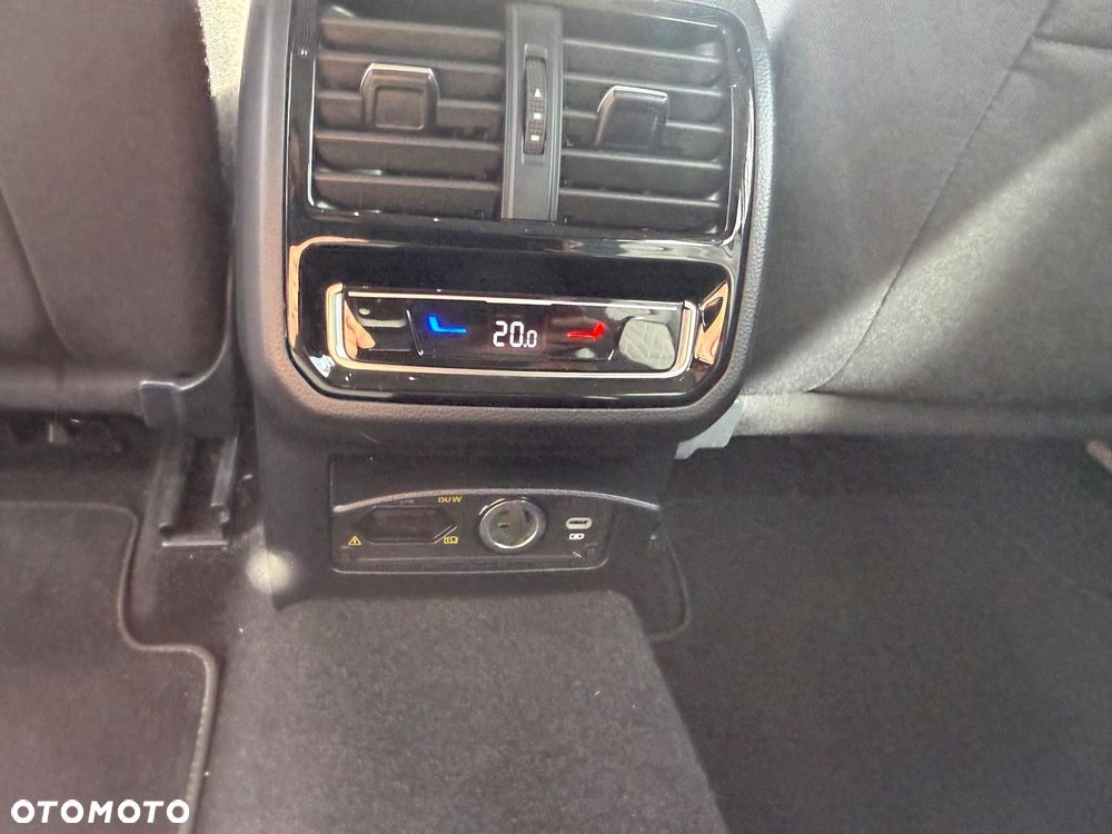 Volkswagen Passat Variant 2.0 TDI EVO Business - 23
