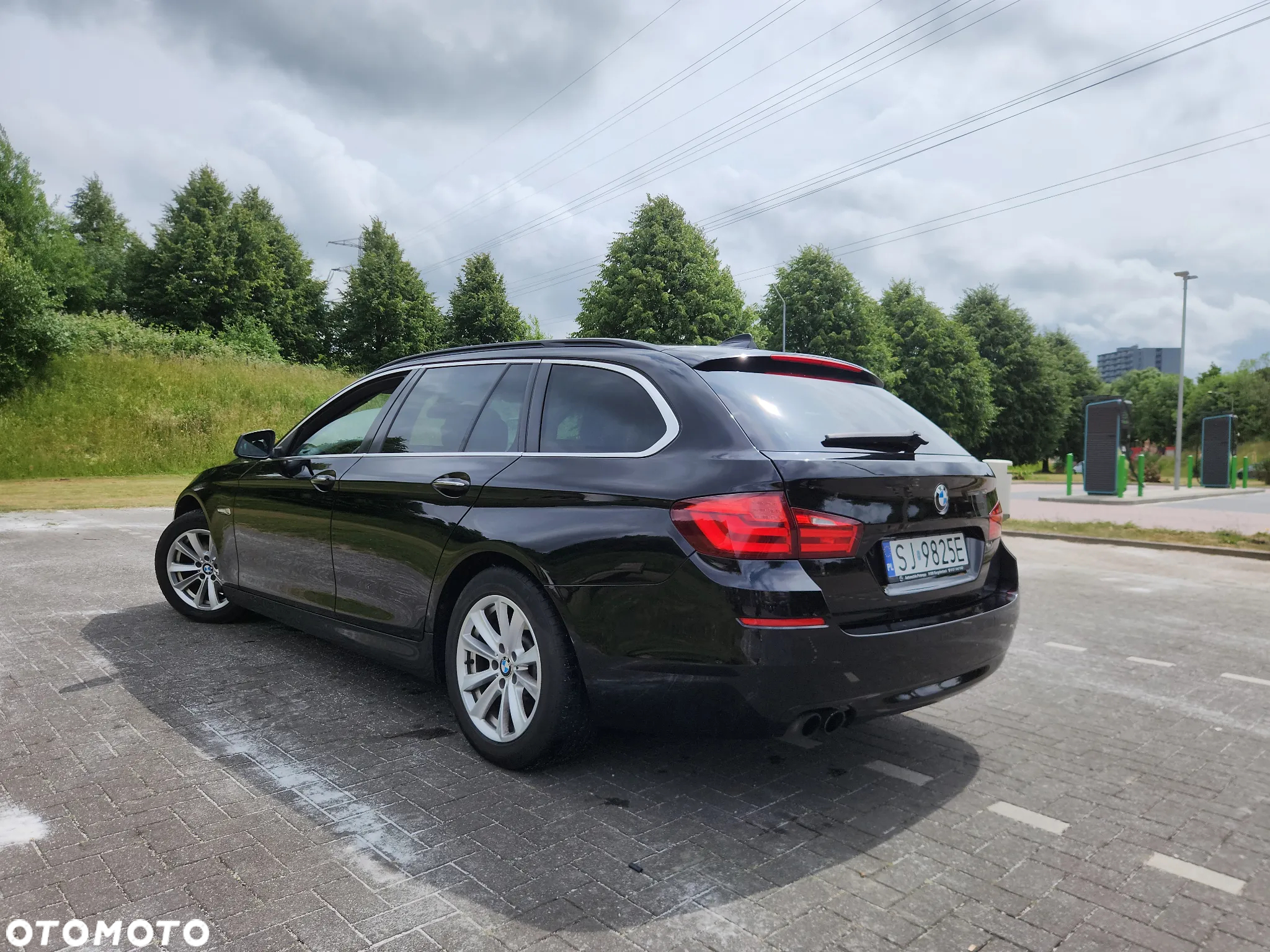 BMW Seria 5 520d Touring - 10