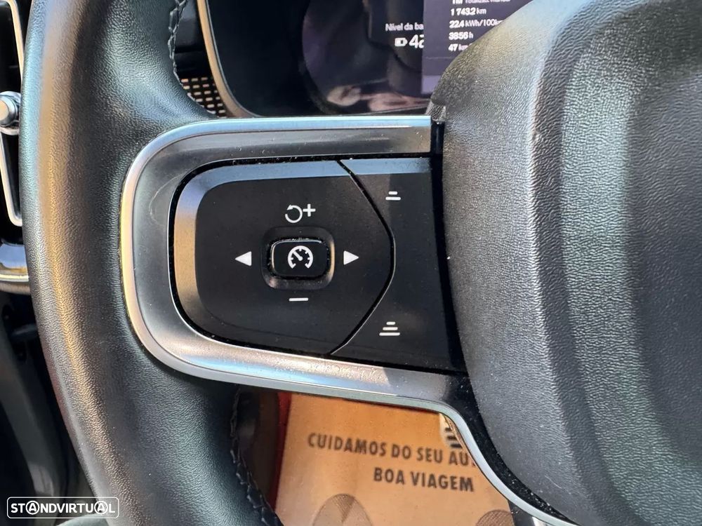 Volvo XC 40 Recharge Twin Plus - 36
