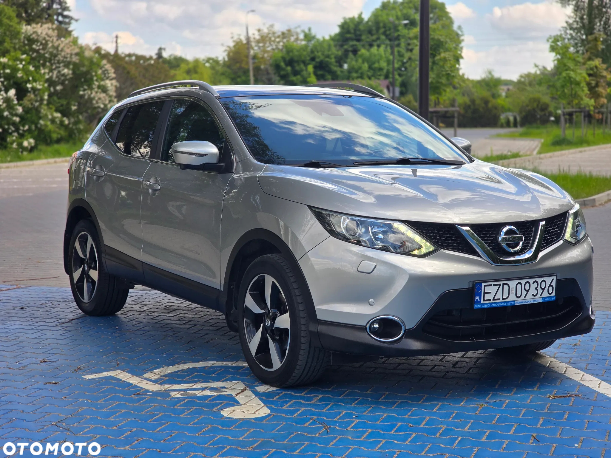 Nissan Qashqai 1.2 DIG-T Xtronic TEKNA+ - 9