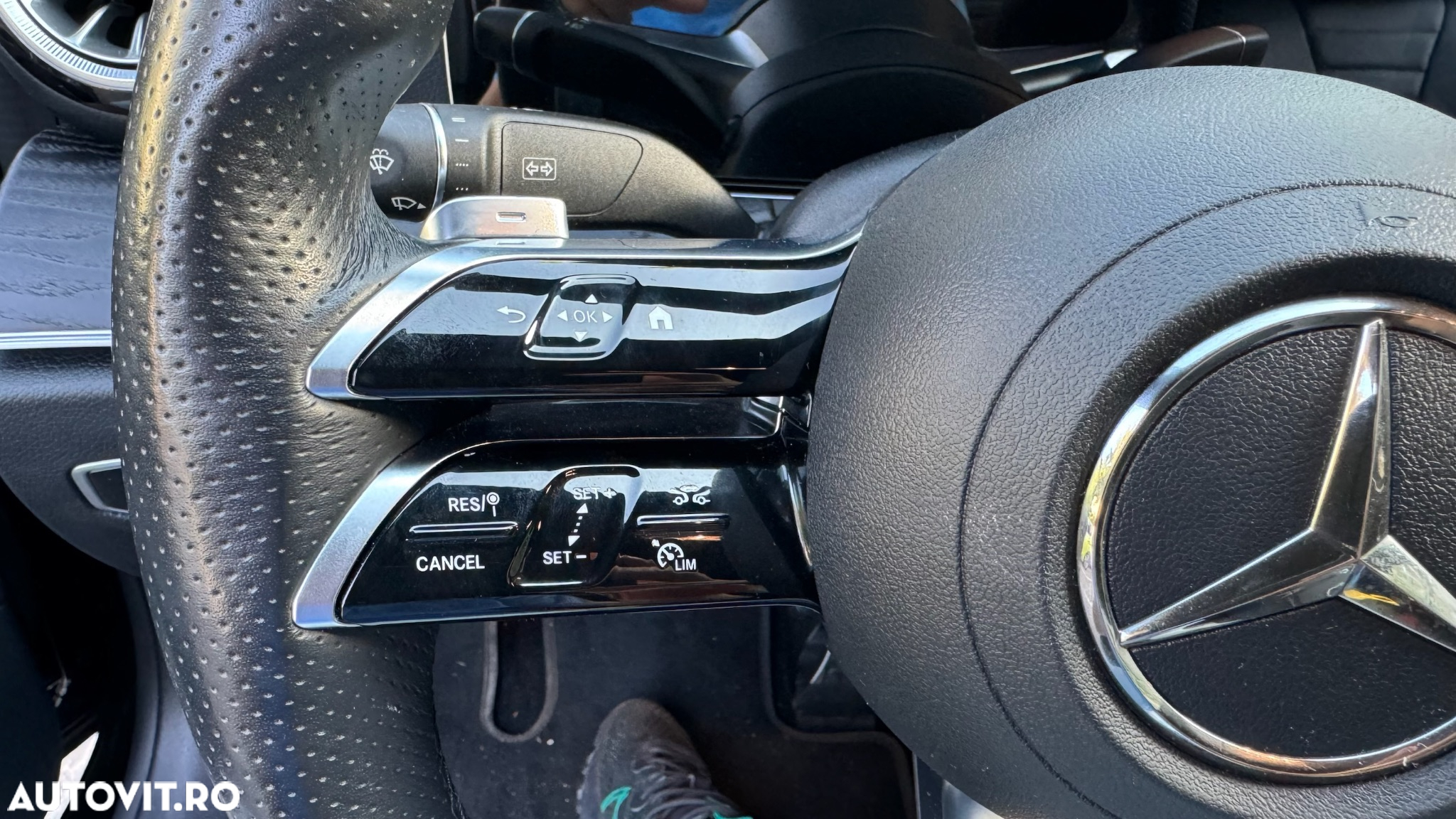 Mercedes-Benz E - 11