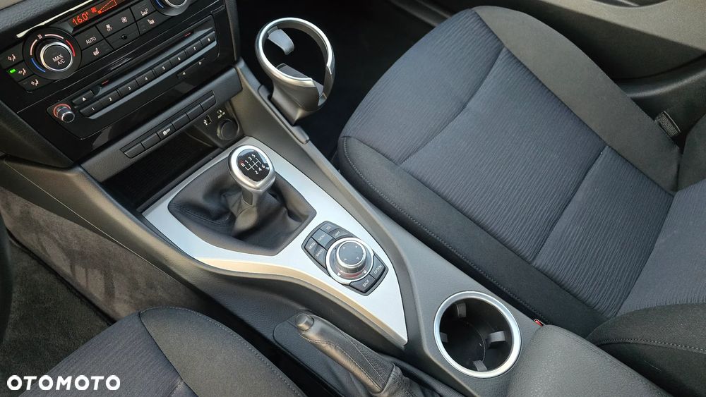 BMW X1 sDrive18i xLine - 21