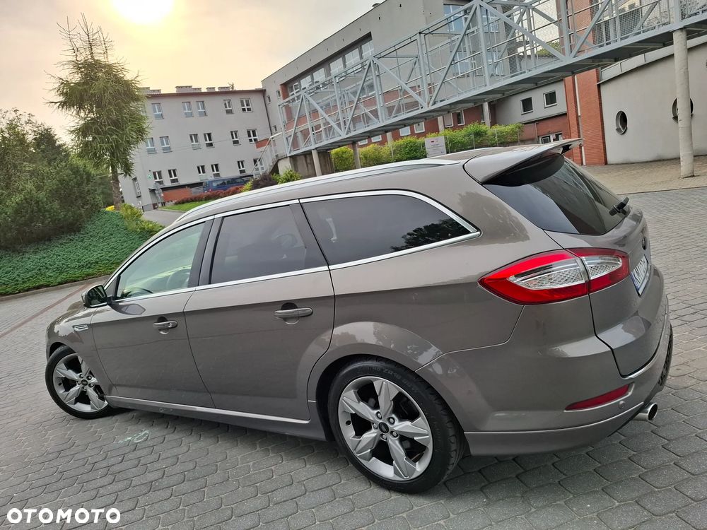 Ford Mondeo 2.0 T Titanium S - 16