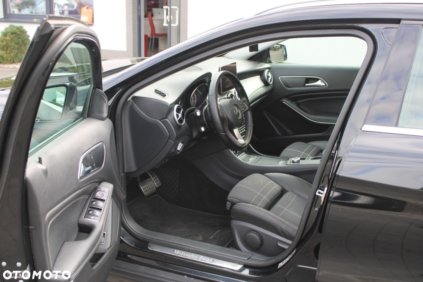 Mercedes-Benz GLA - 22