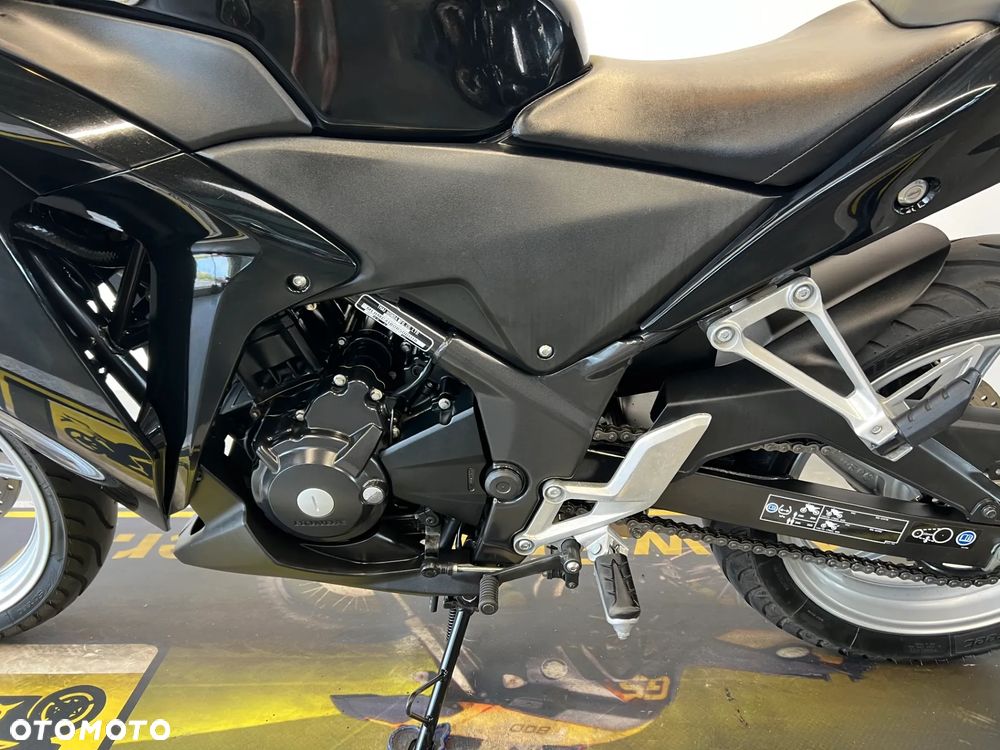 Honda CBR - 12